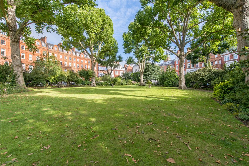 Magazine Compilation Lennox Gardens, London SW1X