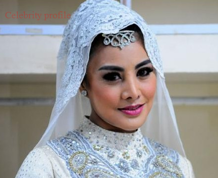 Biography Cici Paramida - Celebrity profile©
