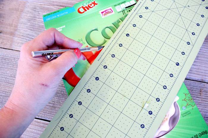 Renkli Bantlarla Kutudan Organizer Yapımı 1 mısır gevreği kutusu geri dönüşüm