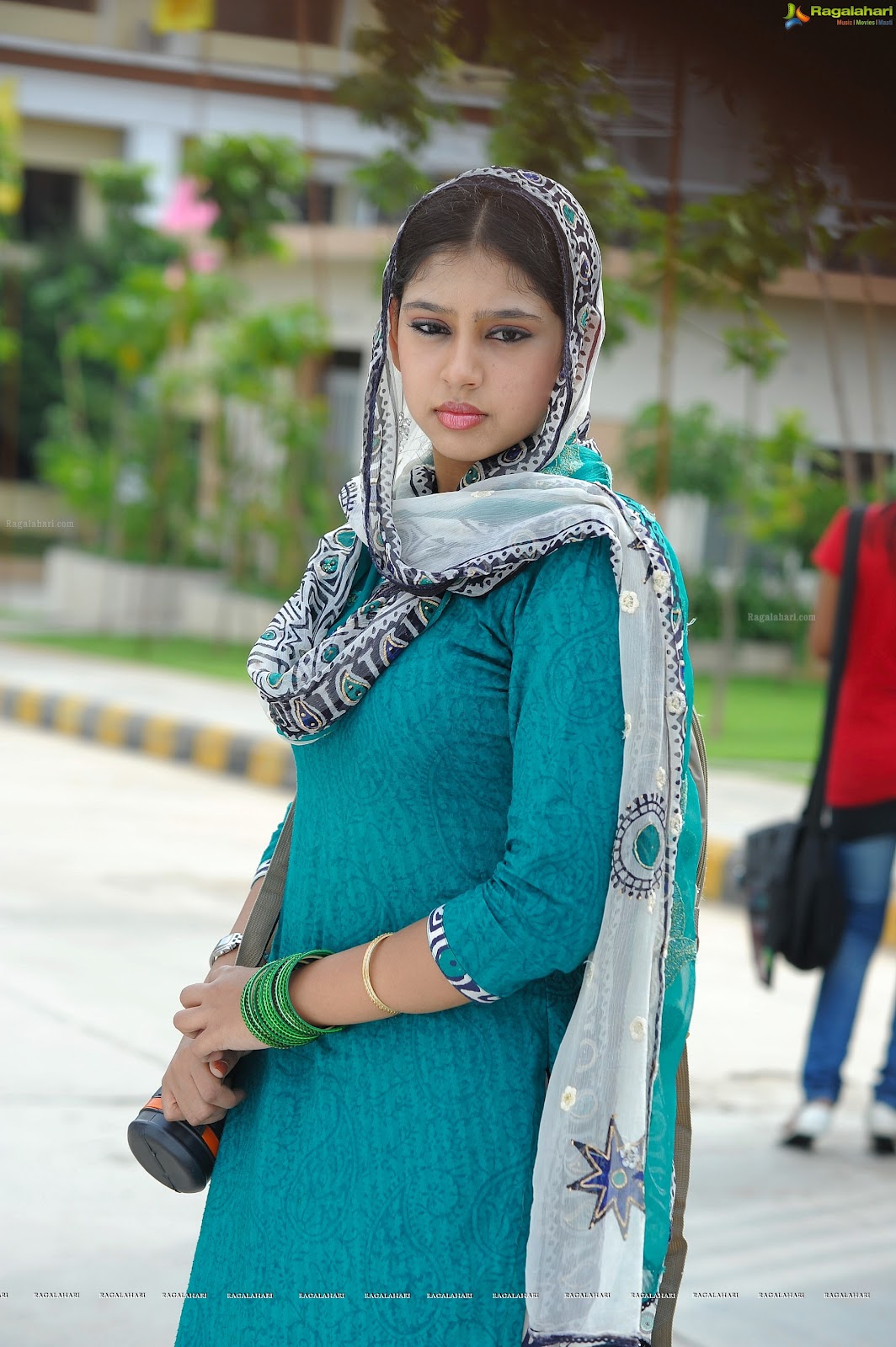 Niti Taylor High Definition Wallpapers Trosewhite