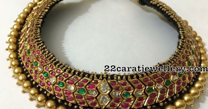 Traditional Choker with Black Thread - Jewellery Designs