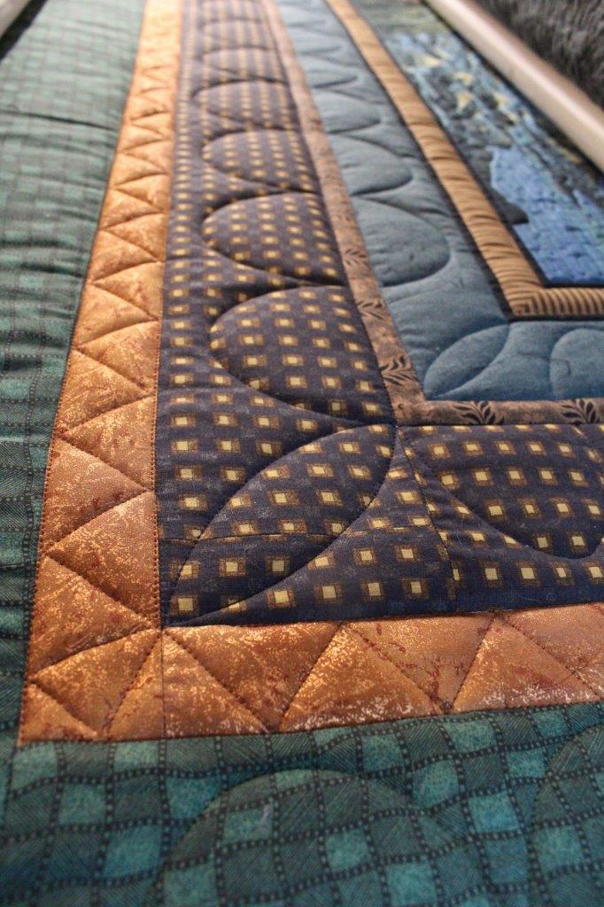 Sarah Lynn's Quilting Quilting Finished on Elk Panel Quilt