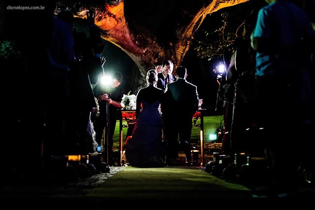 blog de casamento - uma vez noiva sempre noiva - cerimônia - altar - casamento ao ar livre - noivos - benção cerimônia - altar - casamento ao ar livre - noivos - benção