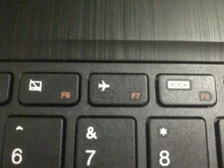  F7 pada keyboard Lenovo