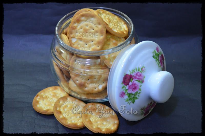 Lestari Kehidupanku....Azita Zain: Roti Masin aka Biskut Osborne