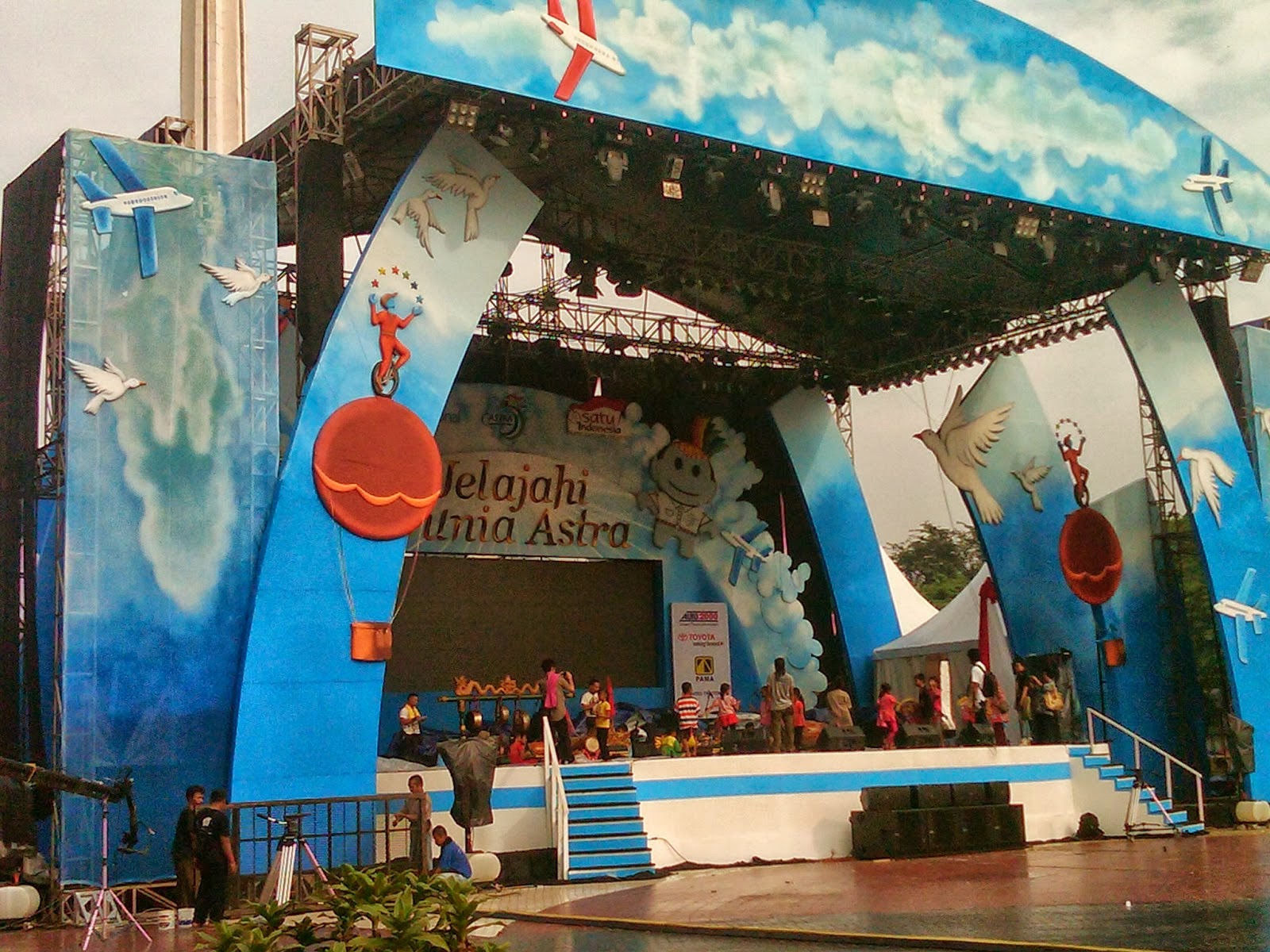 Dekorasi Perpisahan Sekolah Outdoor Nusagates