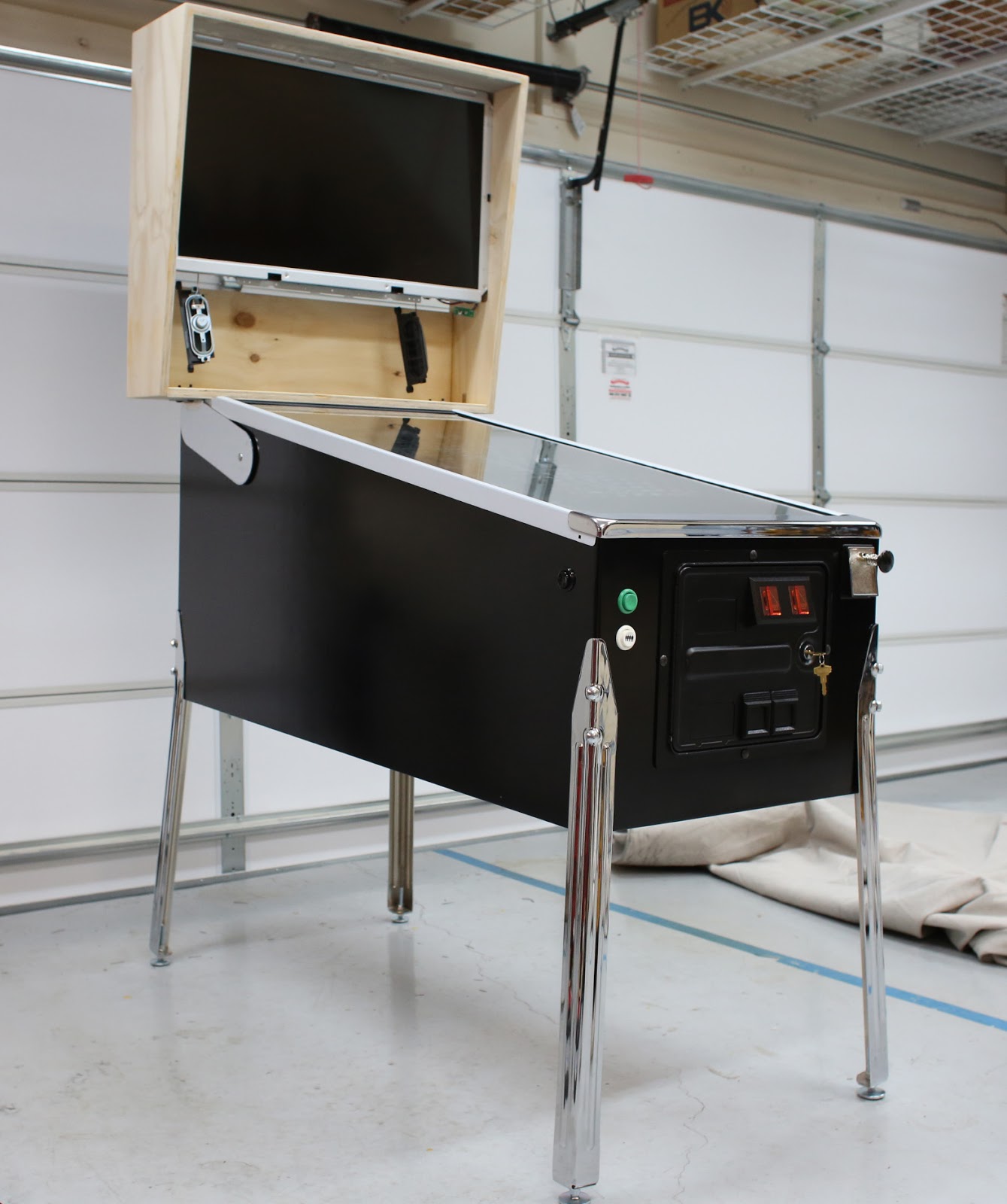 Pinball Chameleon's Guide to DIY Pinball Machine Construction The