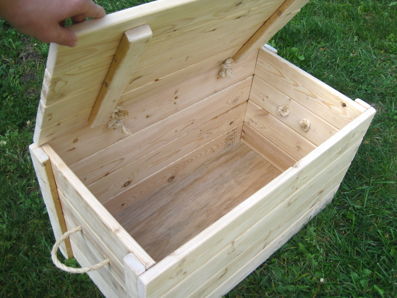 The Project Lady - Wood Storage Chest – Make your own!