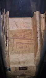 visitor props stalwart charm several even hand