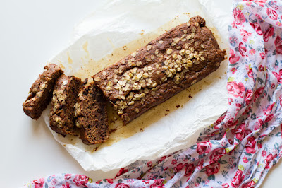 banana bread all'avena e cioccolato (vegan)