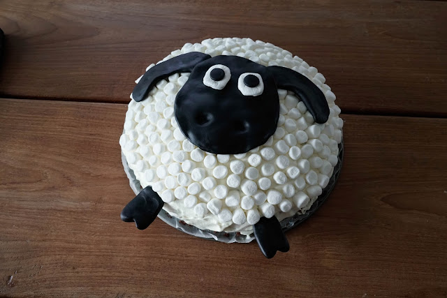 shaun the sheep cake