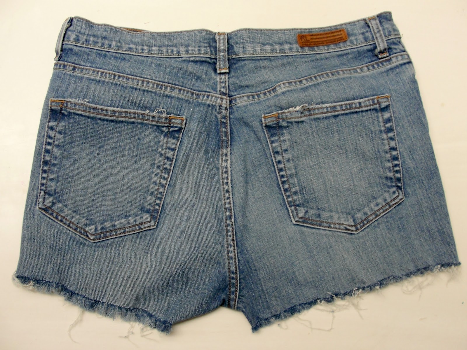 Beauty Guide 101: DIY- Studded High Waisted Cutoff Shorts