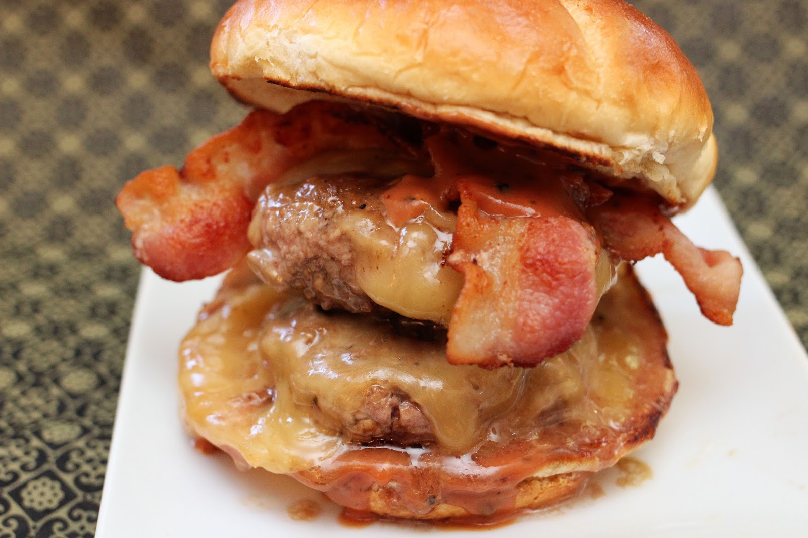 Recipe Coffee Rubbed Lamb Burger with Bloody Mary Aioli chicago foodie girl