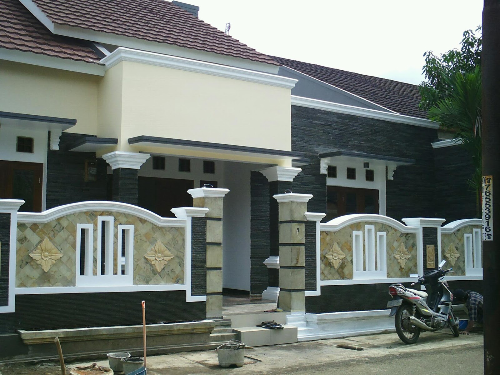 Contoh Pagar Rumah Dari Batu Alam Desain Rumah