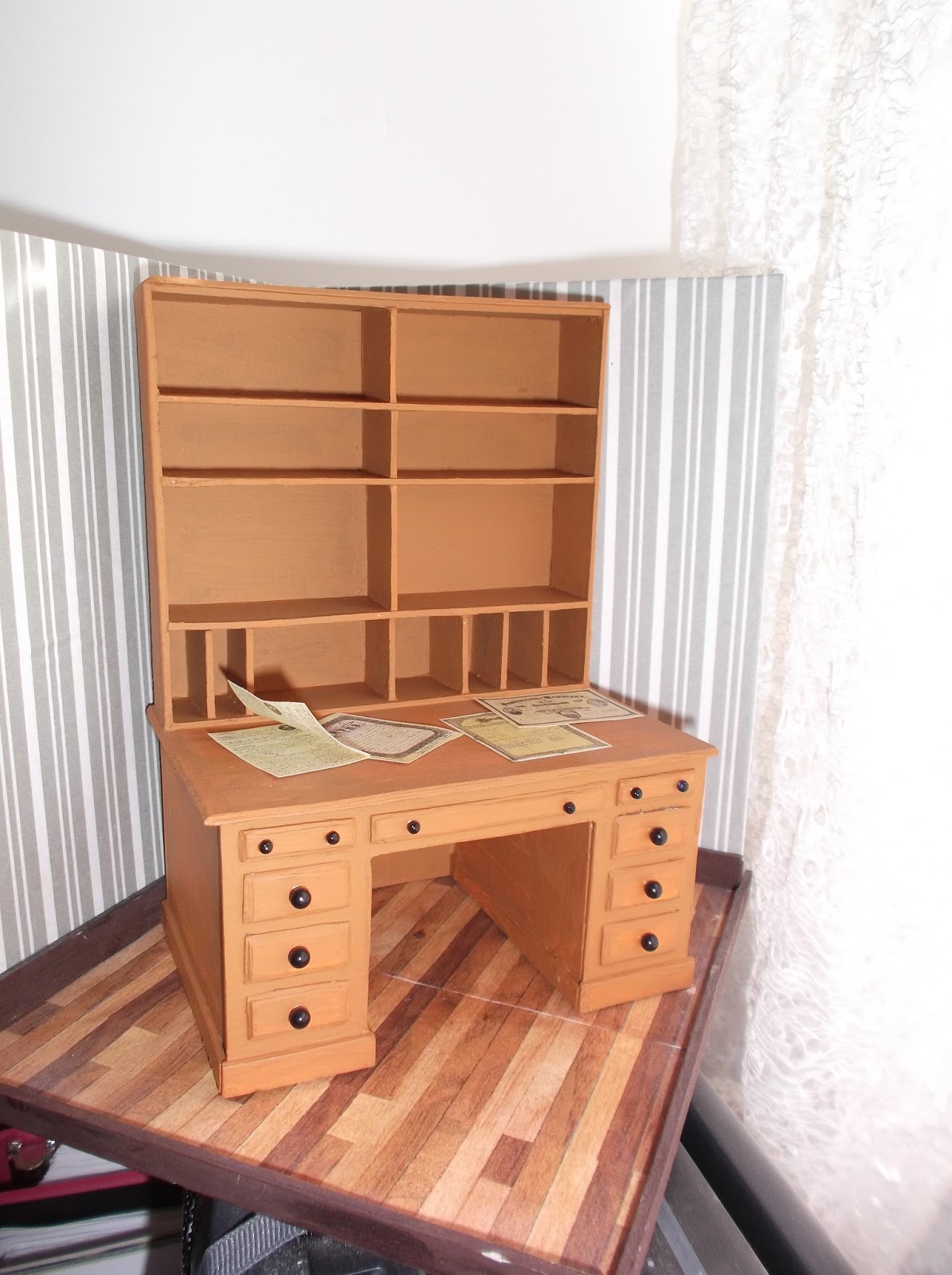 clmt's Miniature World Office Desk