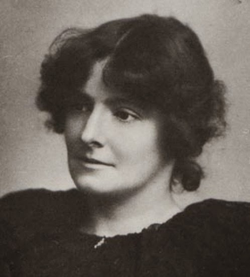 In the Dark by E. Nesbit In the Dark by E. Nesbit