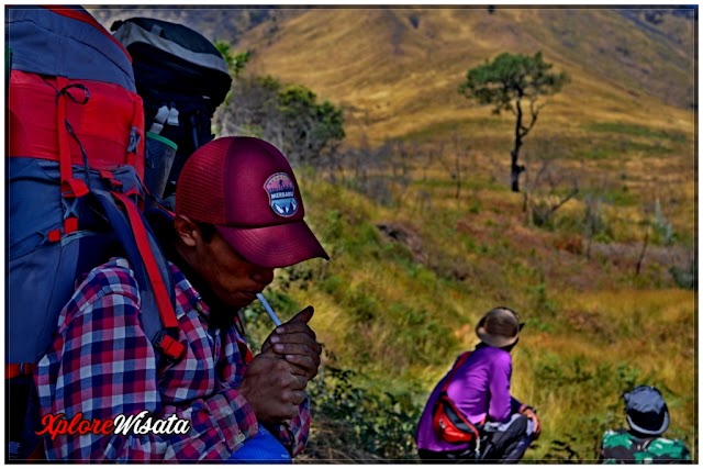 PorterGunung Sumbing - Jalur Pendakian Via Garung, Bowongso, Kaliangkrik, Butuh, Mangli, Adipuro, Banaran, Sipetung, Klowoh, Banyumudal