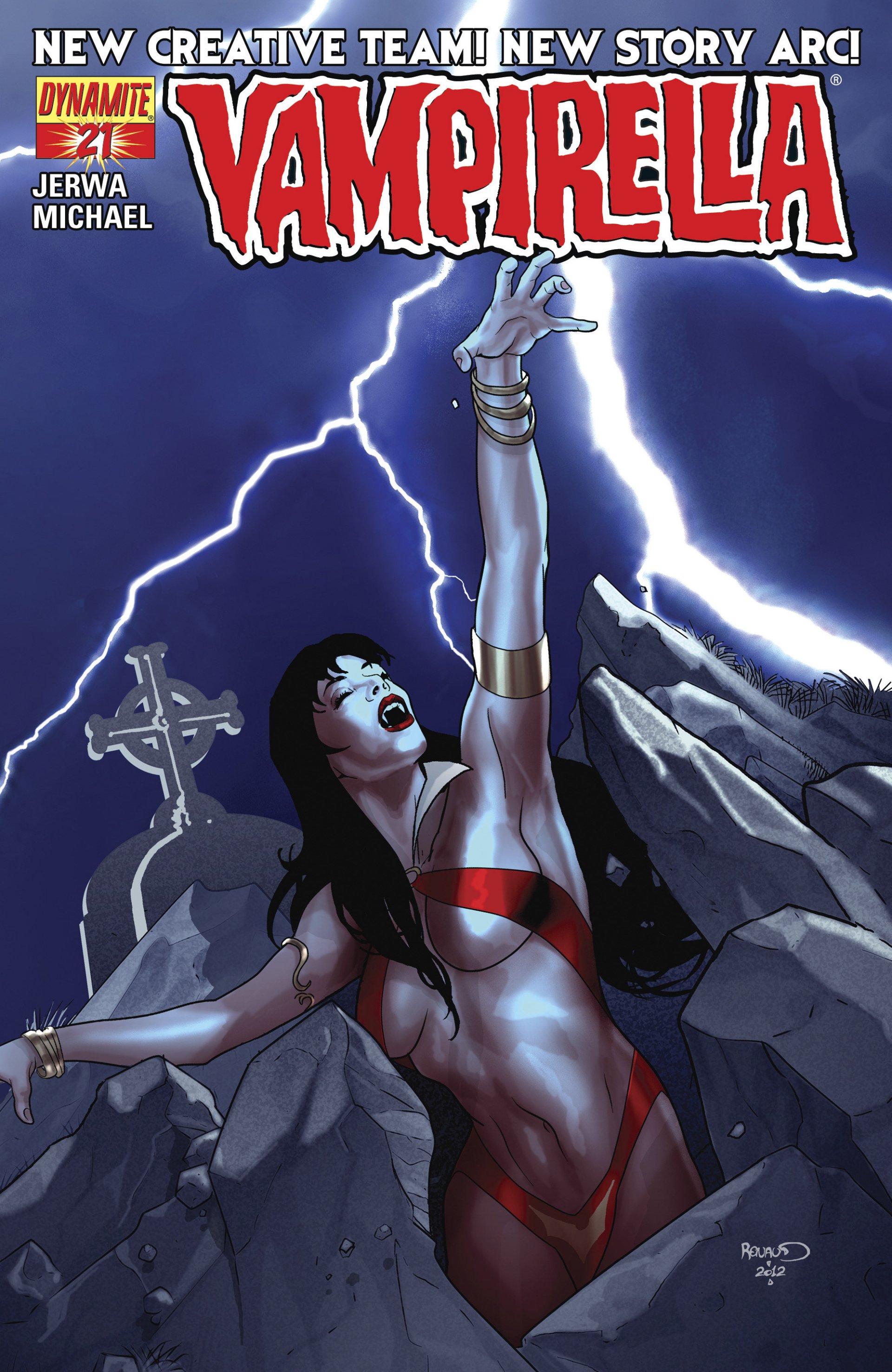 Read online Vampirella (2010) comic -  Issue #21 - 1