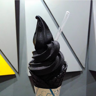 D.I.Y Black Charcoal Ice Cream & Lemonade at KORUM Mall D.I.Y Black Charcoal Ice Cream & Lemonade at KORUM Mall