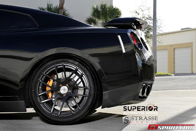 Strong Black Nissan GTR with Strasse Forged Wheels 4