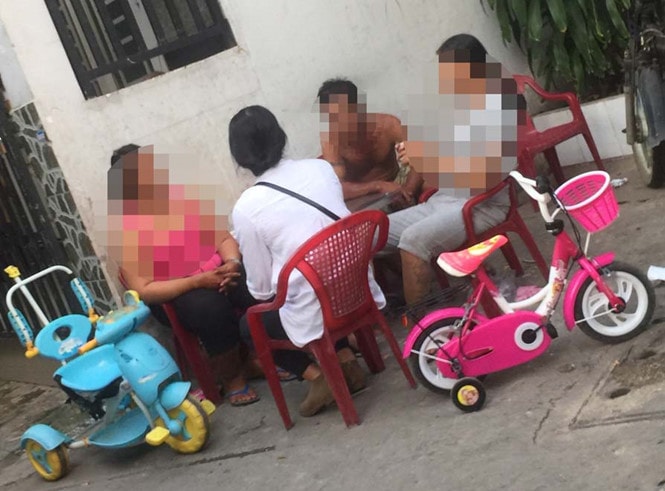 Phụ nữ làm nghề đẻ thuê và khu chợ bán con Phụ nữ làm nghề đẻ thuê và khu chợ bán con