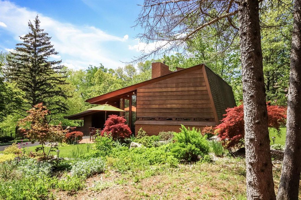 Haddock House for Sale Designed by Frank Lloyd Wright in 1939 Most Beautiful Houses in the World