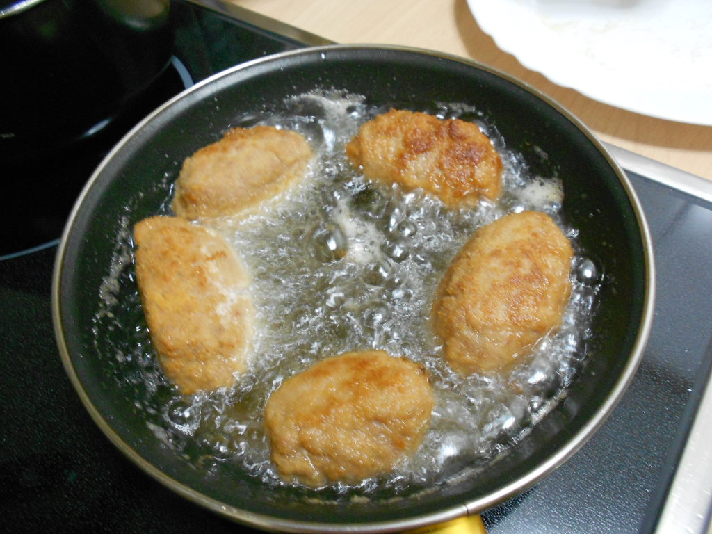 Spain Latvia Albóndigas Kotletes