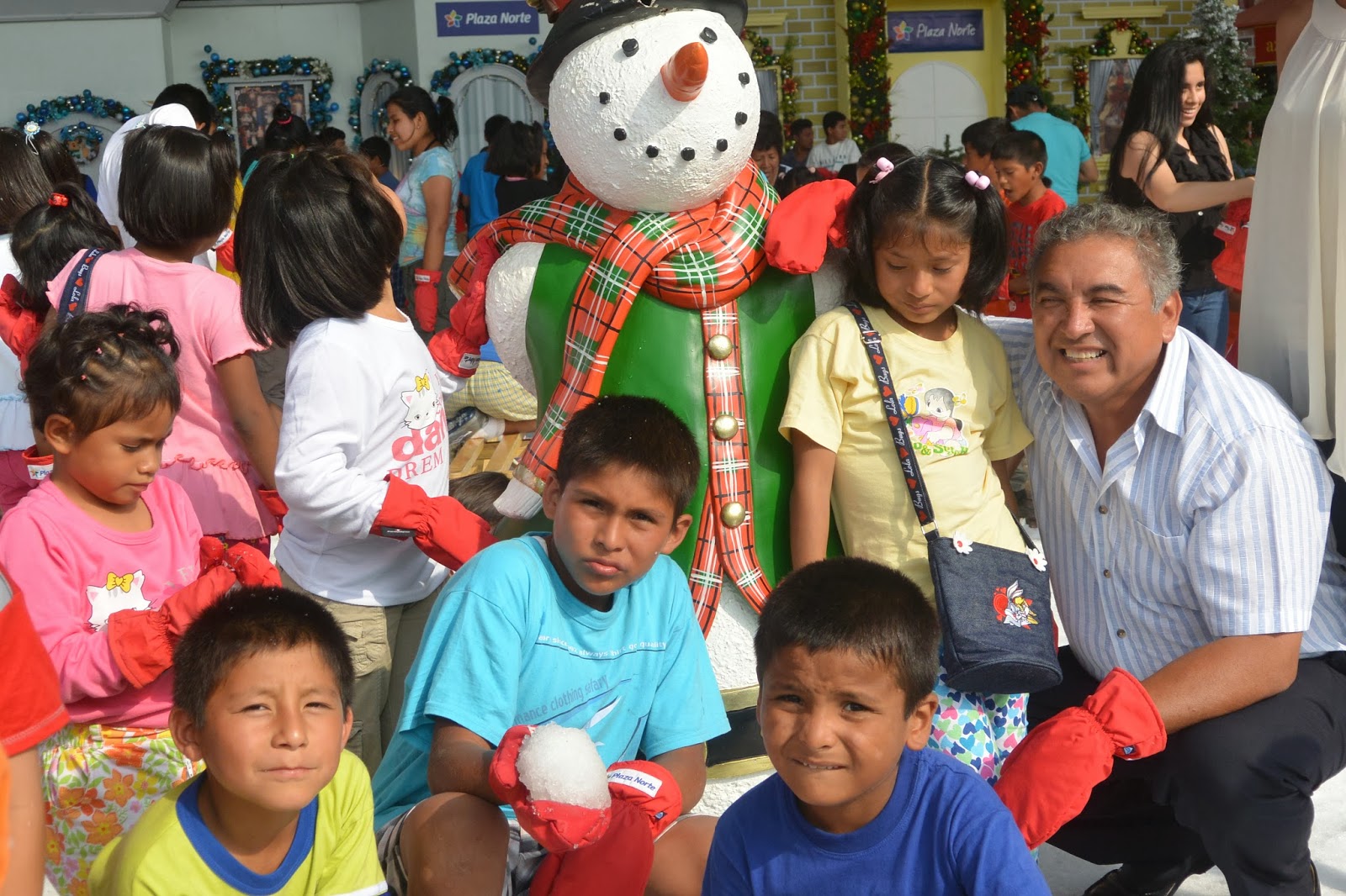 PRENSA ITV PERU NIÑOS Y NIÑAS DEL ORFANATO PUERICULTORIO PÉREZ