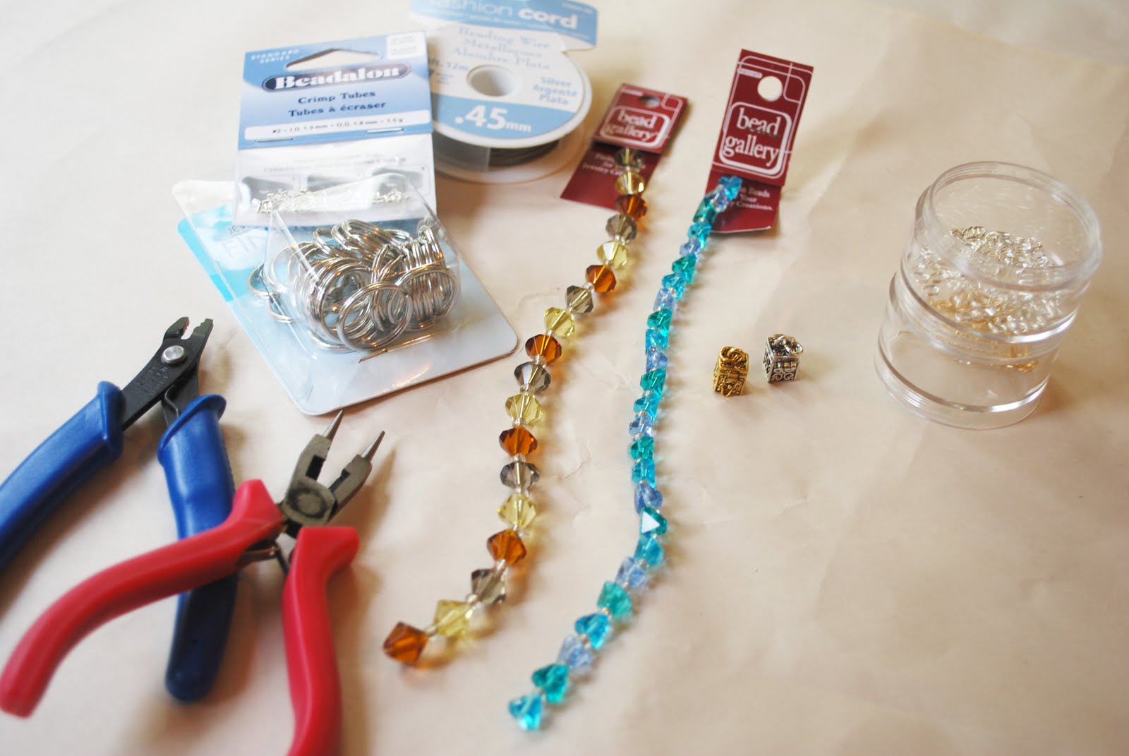 Little Flowers Crafts Beaded Keychain Tutorial little-flowers-crafts-beaded-keychain-tutorial