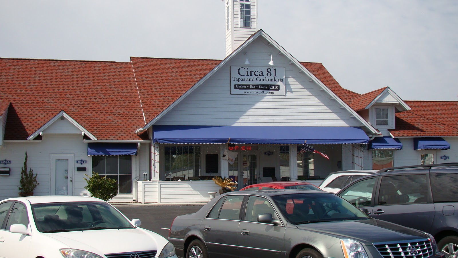 The Bear Cupboard LUNCH AT CIRCA 81, MOREHEAD CITY