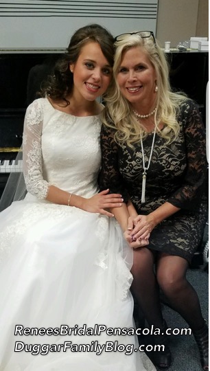 Duggar Family Blog Updates Pictures Jim Bob And Renee I Sized Jinger By Looking At Pictures Of Her And Then Met On August 17th To Show Three Prototype Dresses Had Created