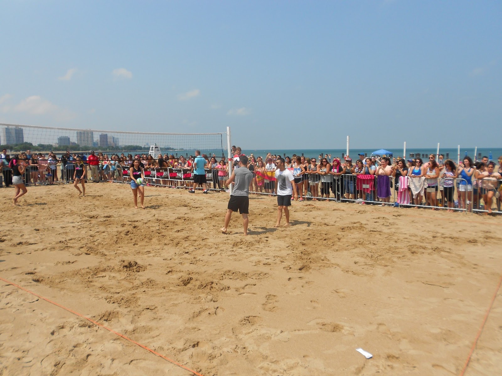Raymond's Ramble Jonas Brothers Play Volleyball at North Avenue Beach