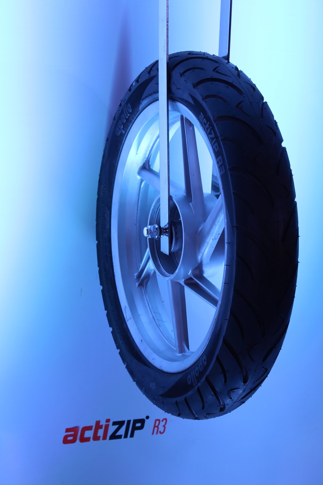 apollo two wheeler tyre price