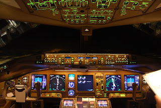 b777, b777 cockpit
