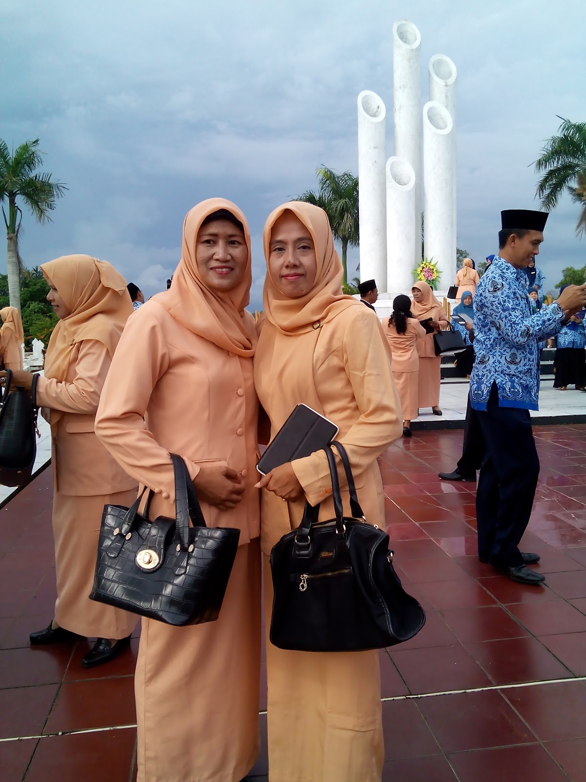 Teks Pembawa Acara Arisan Dharma Wanita Terkait Teks