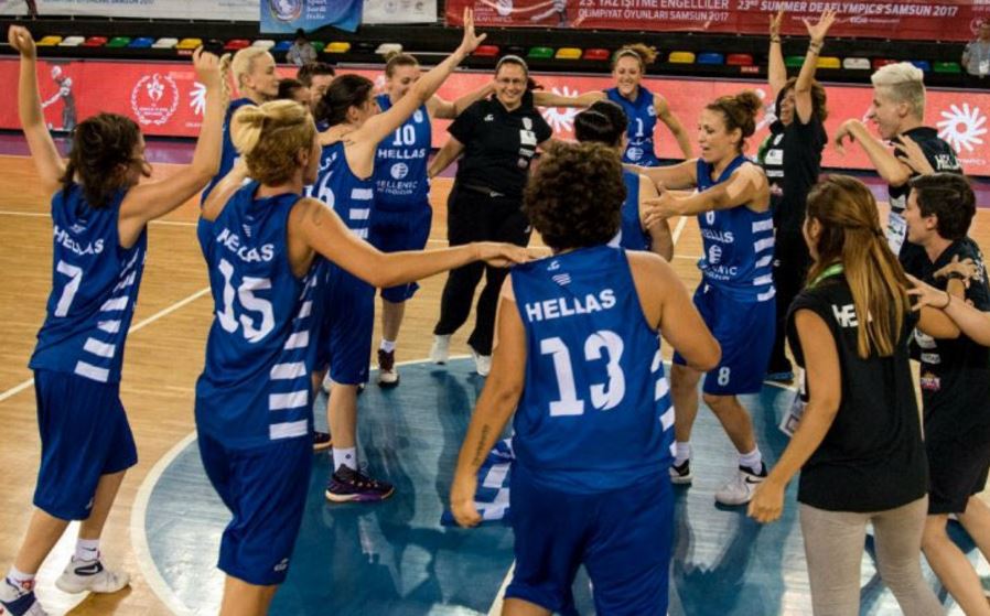 The good side of Greece Η καλή πλευρά της Ελλάδας Greek women's