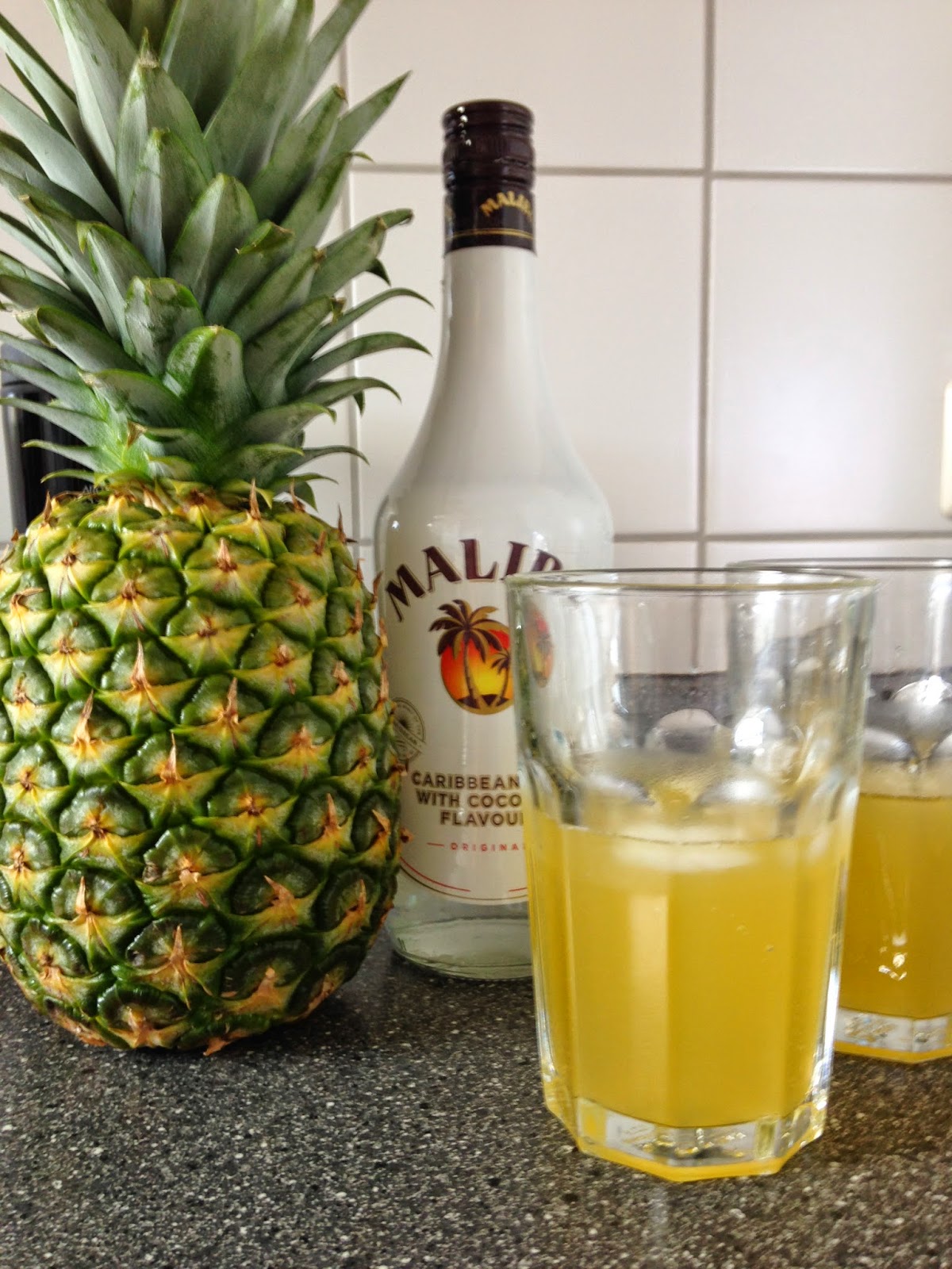 Pineapple Crowns Orders out, roadtrip ready!