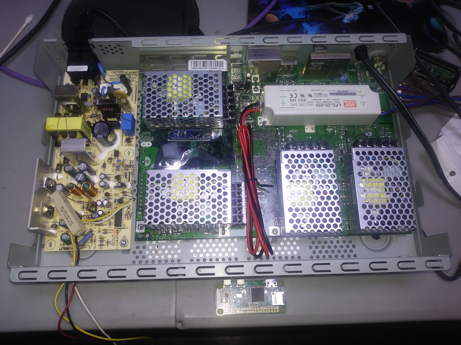 PhoneDeveloper: Yet another Honda Insight grid charger build