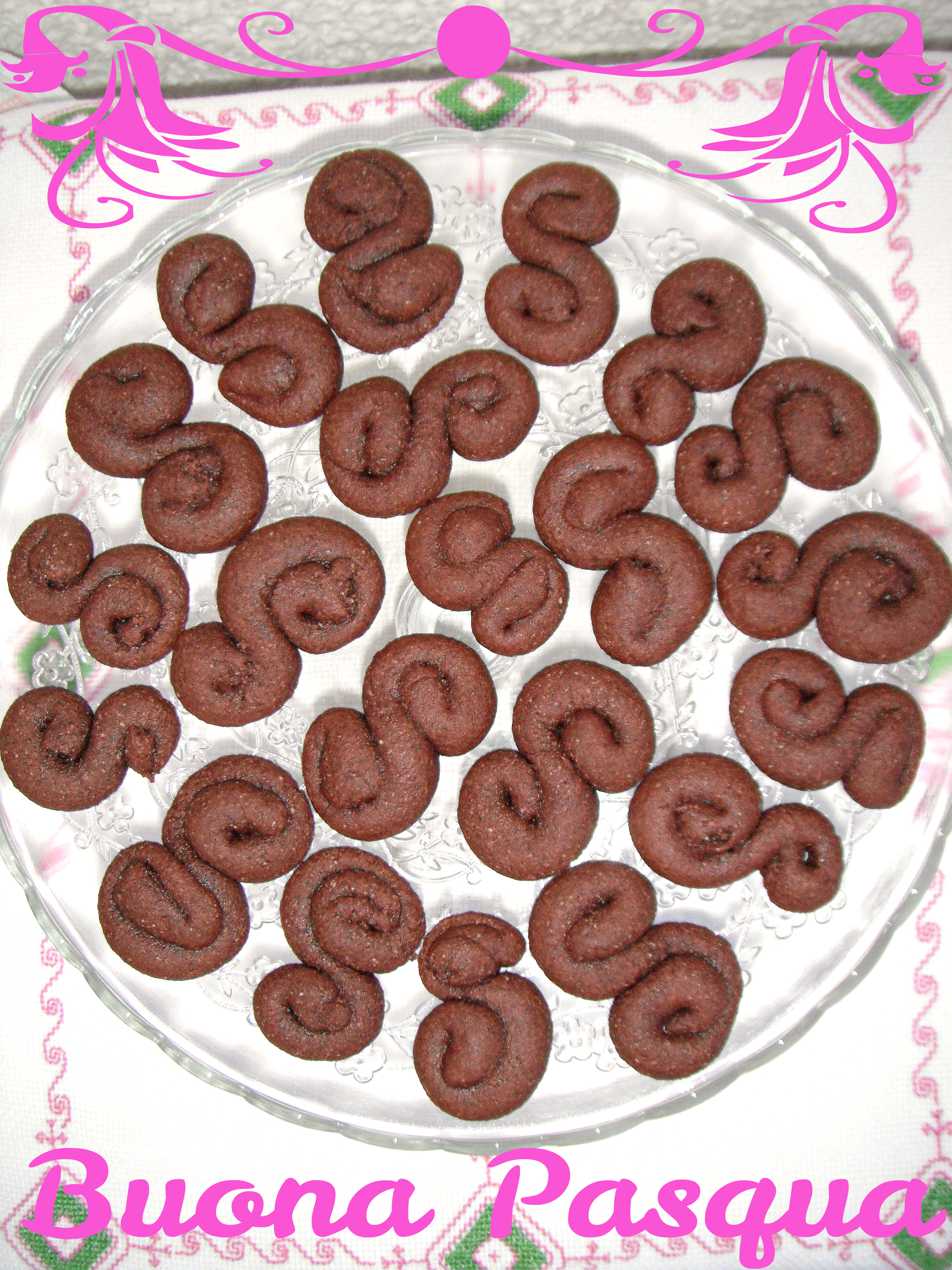 Biscotti Quaresimali con soli albumi, farina di mandorle e cacao