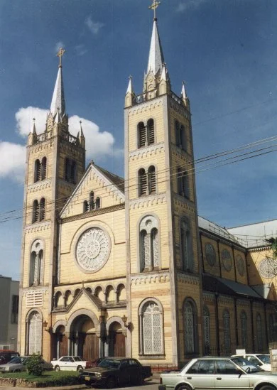 Katedral Santo Petrus dan Paulus di Paramaribo