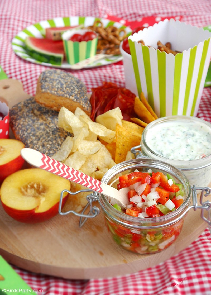 Tasty Ideas for the Perfect Summer Picnic Party - quick, easy, gluten-free and healthier picnic party food ideas & DIY decor! by BirdsParty.com @birdsparty