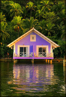 บ้านสีม่วง