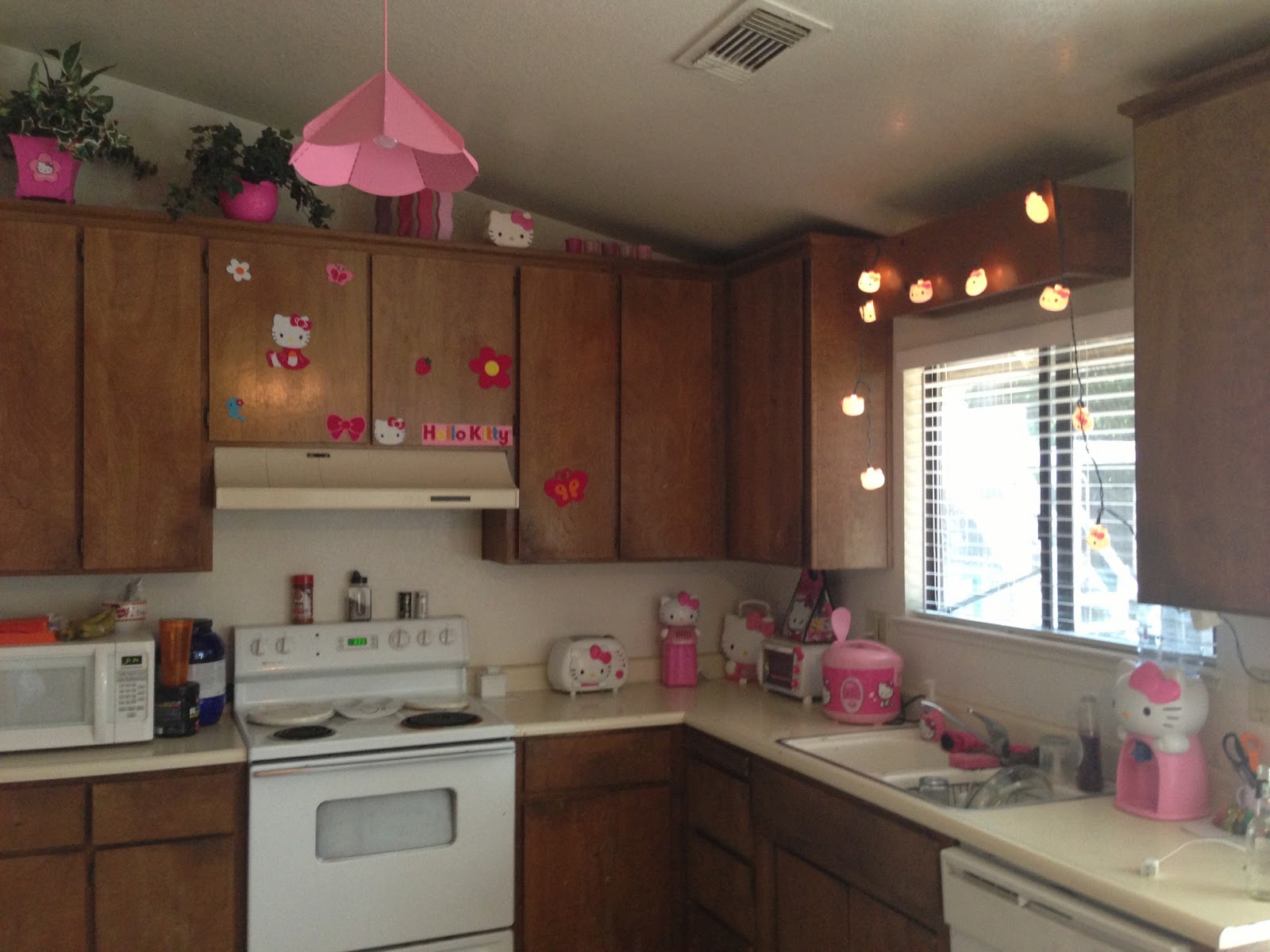 Not Blessed Mama: I Have A Hello Kitty Kitchen