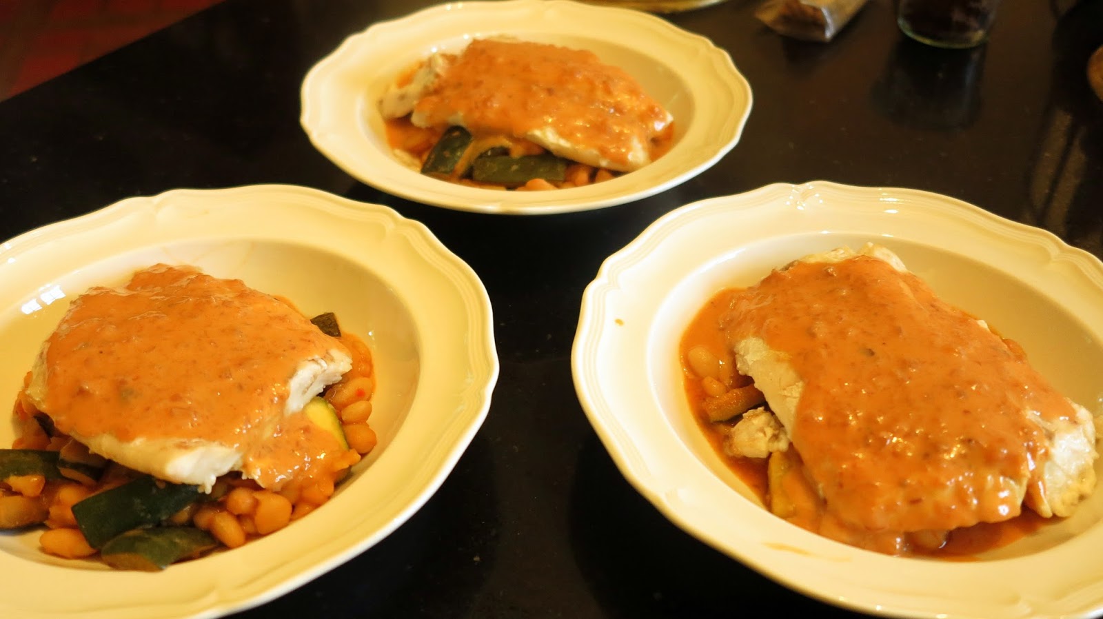 Ambiances et Gourmandises de MJ Filet de bar, sauce au pineau