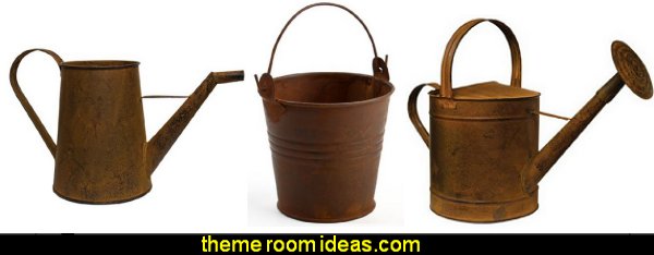 Rusted Metal Watering Can primitive americana decorating style - folk art - heartland decor - rustic Americana home decor - Colonial & Country style decorating Americana bedroom designs - Primitive Country Rustic decor Rusted Metal Watering Can primitive americana decorating style - folk art - heartland decor - rustic Americana home decor - Colonial & Country style decorating Americana bedroom designs - Primitive Country Rustic decor