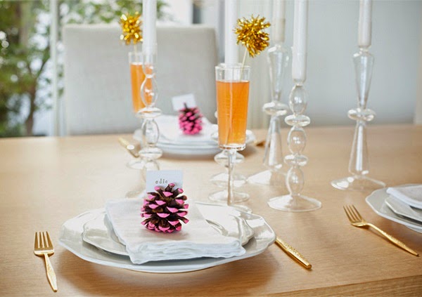 Decorate with leaves and branches