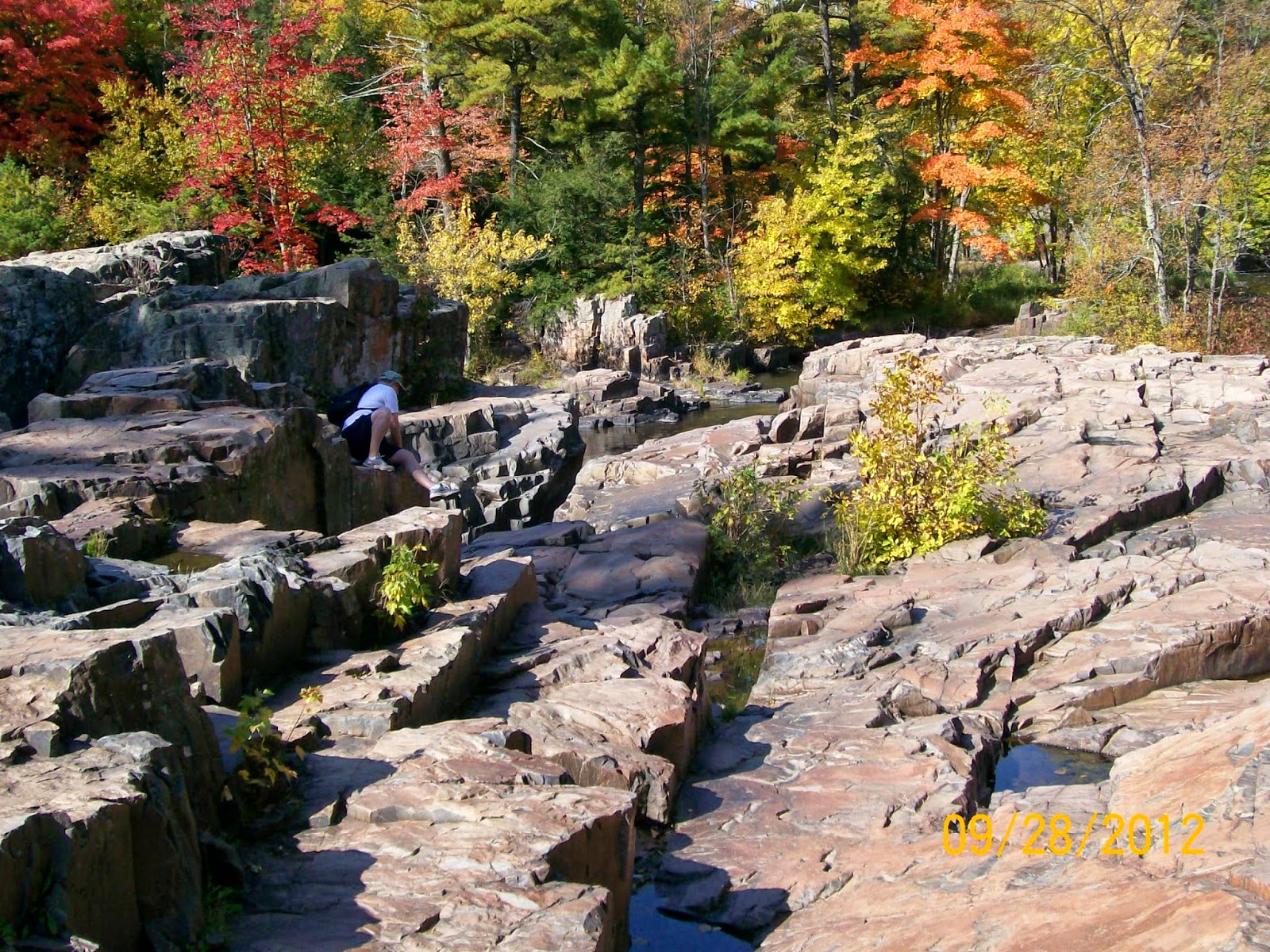 Rockhounding Around Eau Claire Dells, Marathon Co Wisconsin