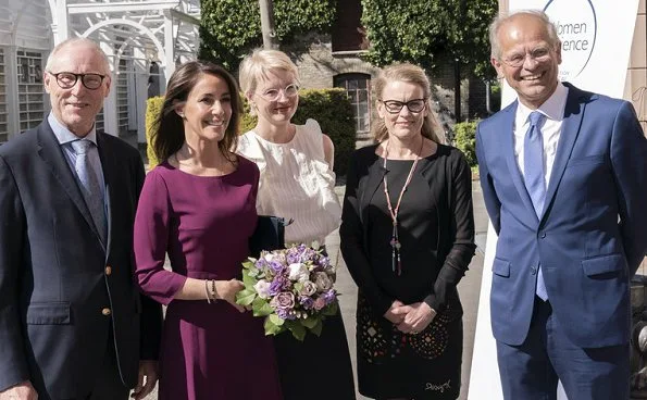 Princess Marie wore Hugo Boss Kusima fitted dress. Stine Linding Andersen, Maria Andreasen and Vida Engmann