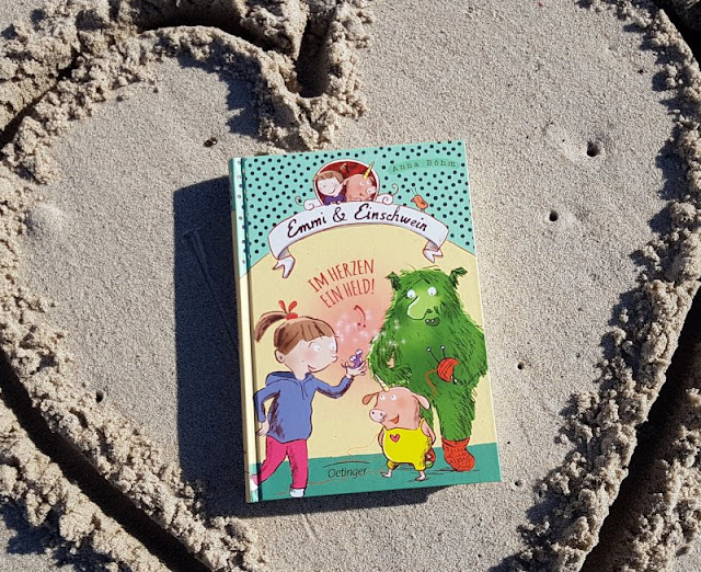 Emmi und Einschwein, Band 2: Von Herzenshelden und dem, was wirklich zählt. "Im Herzen ein Held!" ist der 2. Band der Einschwein-Kinderbücher, den ich Euch heute vorstelle.