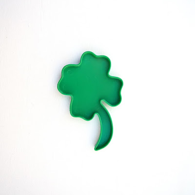 https://www.etsy.com/listing/267369641/shamrock-cookie-cutter-tupperware-lucky?ref=shop_home_active_21